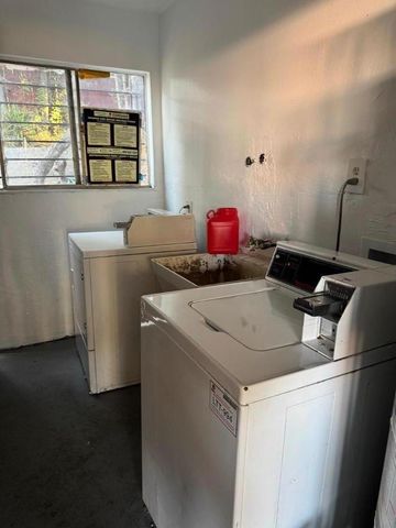 3002 Bona Street, Oakland, CA 94601