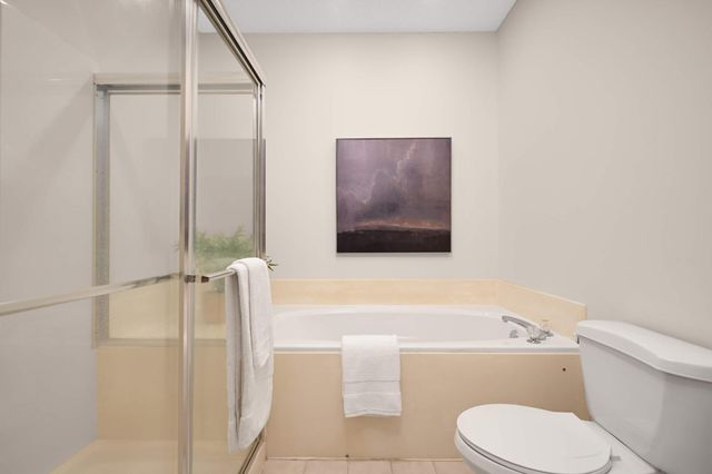 7914 Victoria Curve, Saint Louis Park, MN 55426