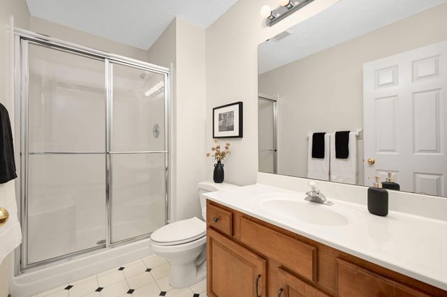 7914 Victoria Curve, Saint Louis Park, MN 55426