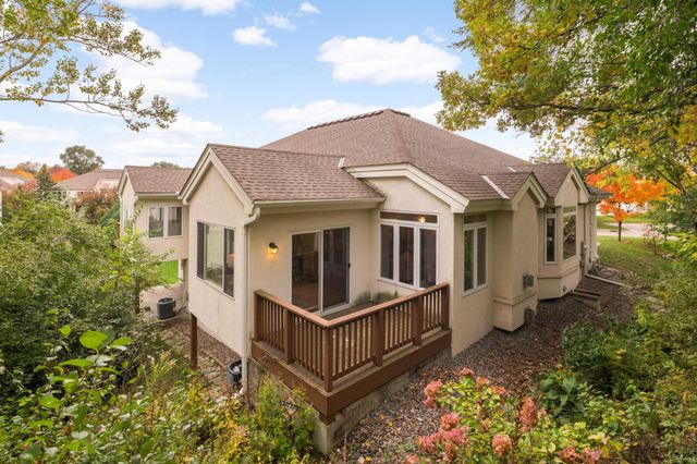 7914 Victoria Curve, Saint Louis Park, MN 55426