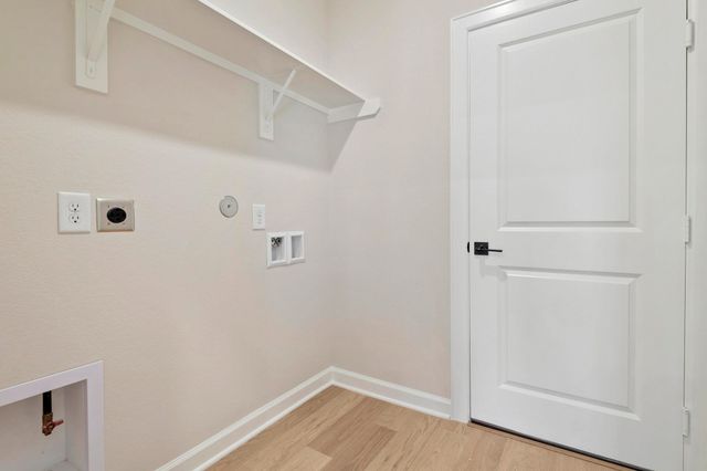 21516 Bluebonnet Bay Drive, Magnolia, TX 77354