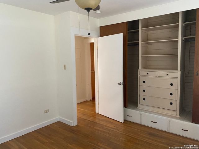 933 BECK ST, Schertz, TX 78154