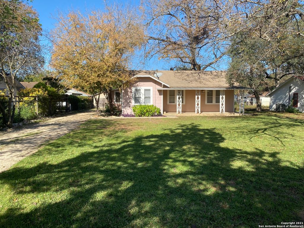 933 BECK ST, Schertz, TX 78154