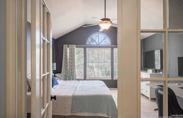 2435 Pendant Oak, San Antonio, TX 78232