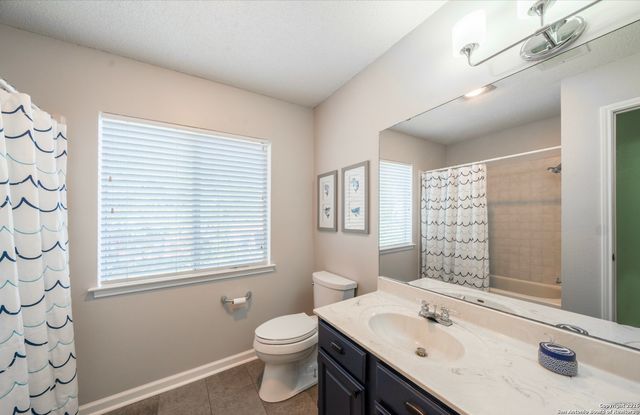 2435 Pendant Oak, San Antonio, TX 78232