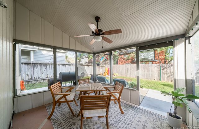 2435 Pendant Oak, San Antonio, TX 78232