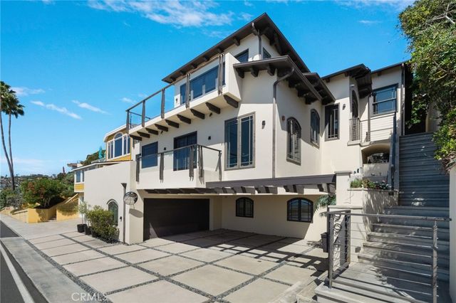 994 Temple Hills, Laguna Beach, CA 92651