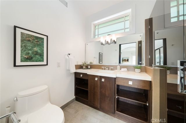 994 Temple Hills, Laguna Beach, CA 92651
