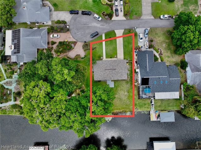 136 Forever Avenue, Lake Placid, FL 33852