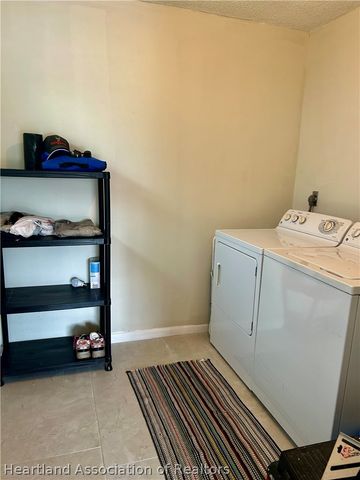 136 Forever Avenue, Lake Placid, FL 33852