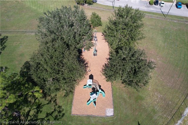 136 Forever Avenue, Lake Placid, FL 33852