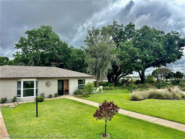 136 Forever Avenue, Lake Placid, FL 33852