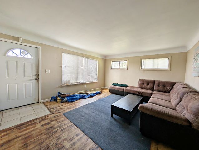 1535 Kearsley Park Boulevard, Flint, MI 48506