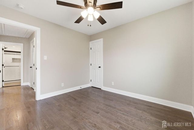 215 Oakmanor Parkway, South Plainfield, NJ 07080