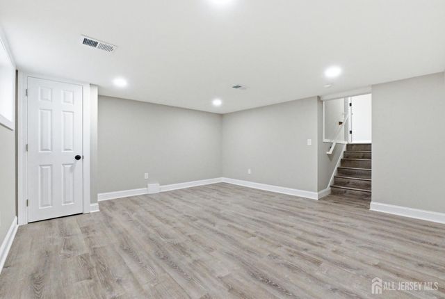 215 Oakmanor Parkway, South Plainfield, NJ 07080