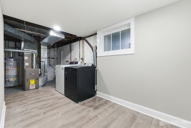 215 Oakmanor Parkway, South Plainfield, NJ 07080