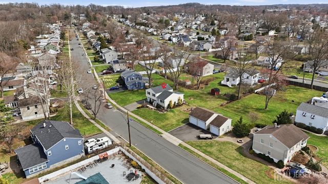 215 Oakmanor Parkway, South Plainfield, NJ 07080