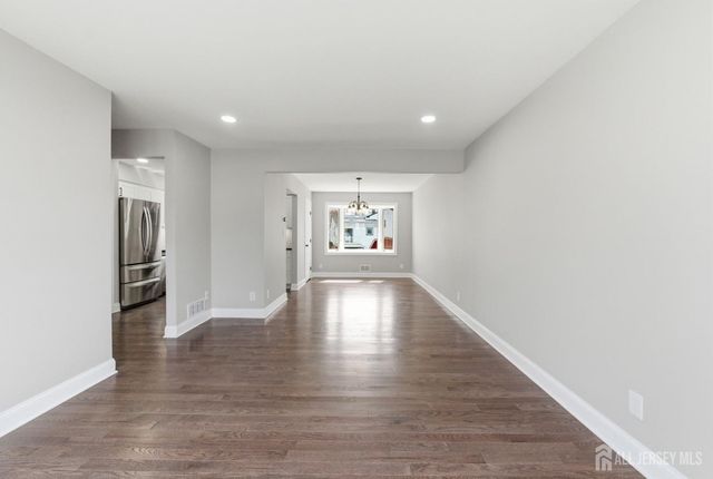 215 Oakmanor Parkway, South Plainfield, NJ 07080