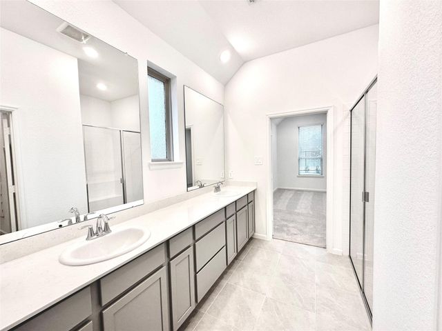 18330 Tiger Flowers Drive, Conroe, TX 77302