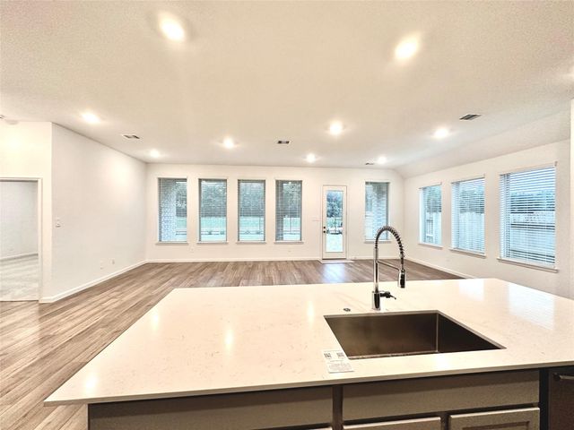18330 Tiger Flowers Drive, Conroe, TX 77302