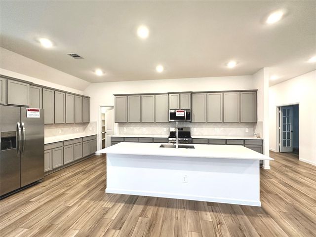 18330 Tiger Flowers Drive, Conroe, TX 77302