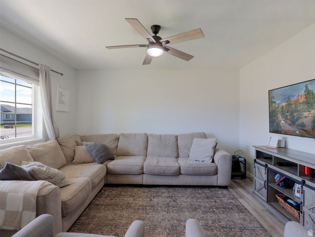 Image 21 of property listing at 918 S 190 E, Panguitch, UT 84759