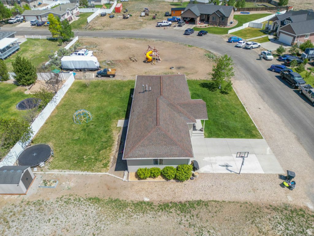 Image 6 of property listing at 918 S 190 E, Panguitch, UT 84759