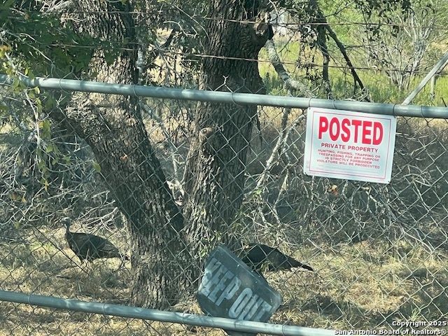 606 county road 222, Nixon, TX 78140