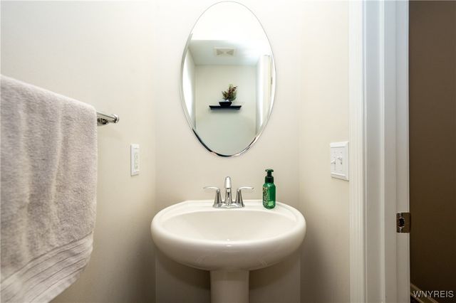 21 Jordy Court, Hamburg, NY 14075