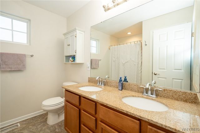 21 Jordy Court, Hamburg, NY 14075