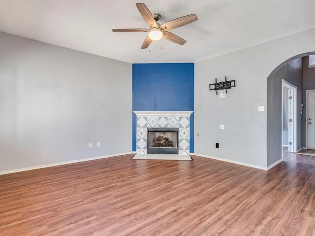 112 Maplewood N, Kyle, TX 78640