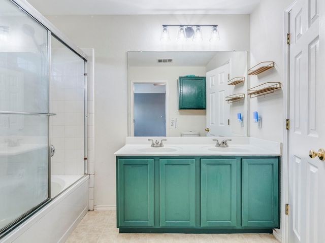 112 Maplewood N, Kyle, TX 78640