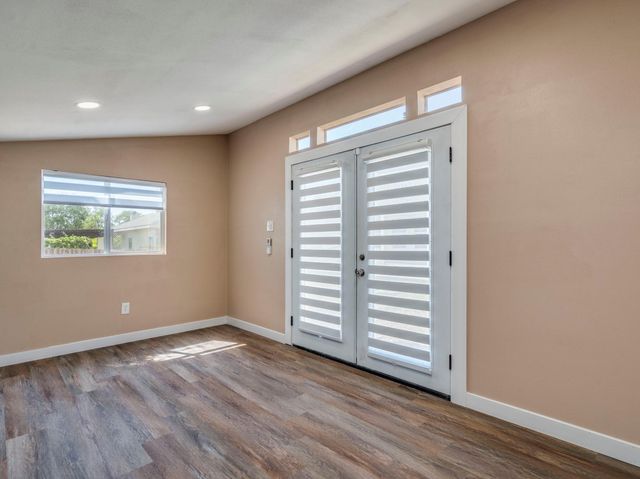 112 Maplewood N, Kyle, TX 78640