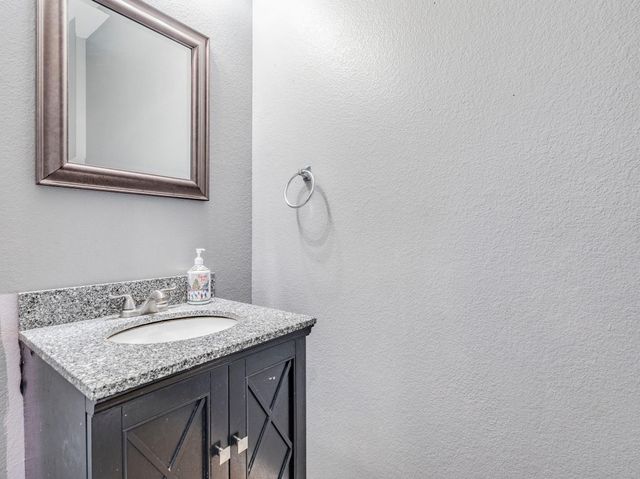 112 Maplewood N, Kyle, TX 78640