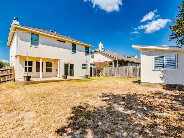 112 Maplewood N, Kyle, TX 78640