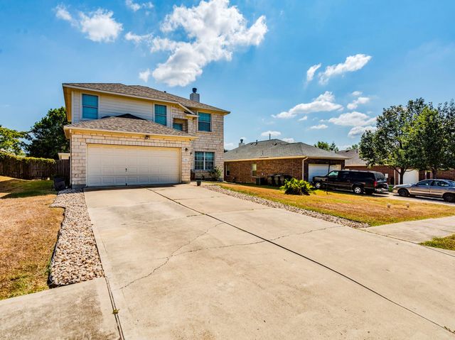 112 Maplewood N, Kyle, TX 78640