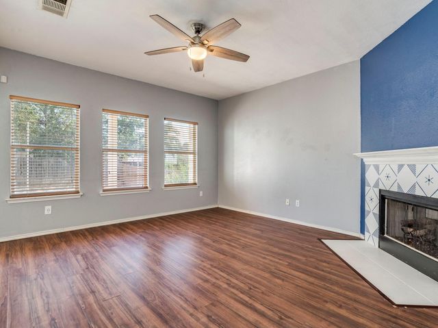 112 Maplewood N, Kyle, TX 78640