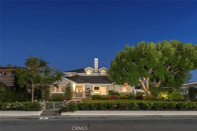 332 Holmwood Drive, Newport Beach, CA 92663
