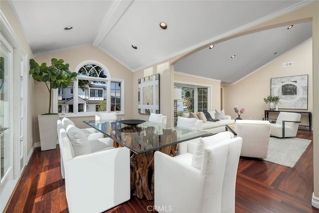332 Holmwood Drive, Newport Beach, CA 92663