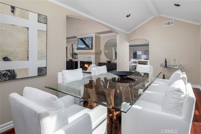 332 Holmwood Drive, Newport Beach, CA 92663
