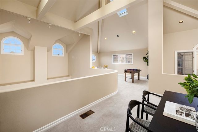 332 Holmwood Drive, Newport Beach, CA 92663
