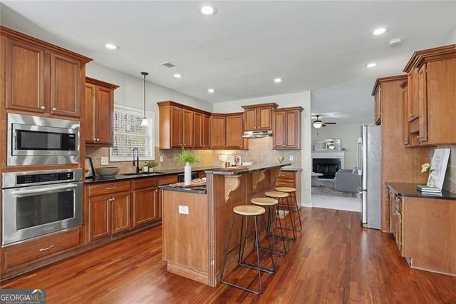 5270 Estates Drive, Atlanta, GA 30349