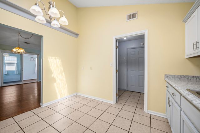 121 Plantation Drive, Lawrenceburg, KY 40342