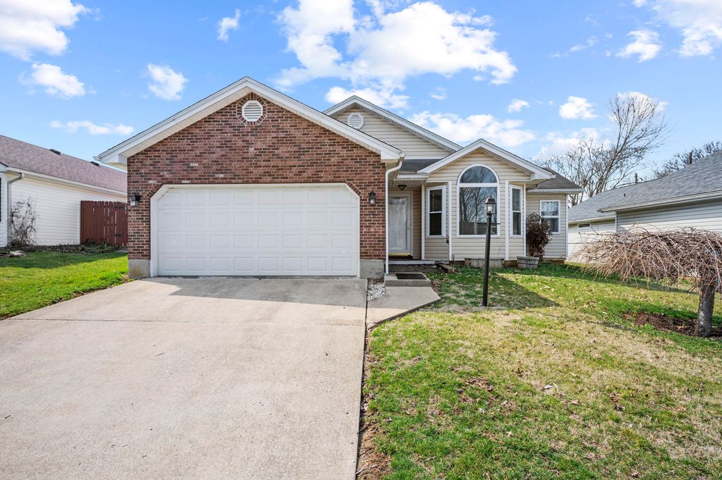 121 Plantation Drive, Lawrenceburg, KY 40342