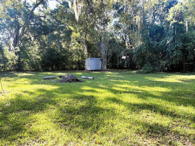 2024 Dixie Avenue, Eustis, FL 32726