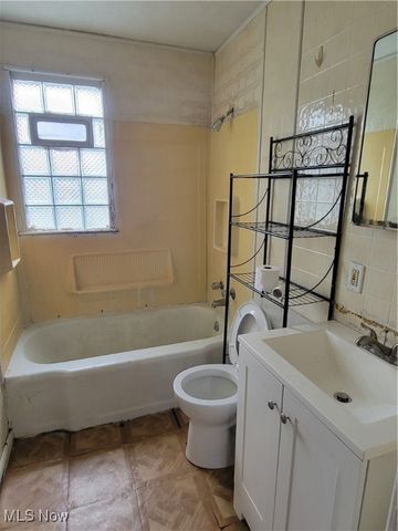 4176 W 143rd Street, Cleveland, OH 44135