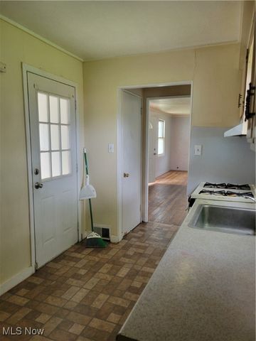 4176 W 143rd Street, Cleveland, OH 44135