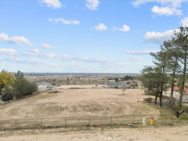 20575 Lupine Street, Apple Valley, CA 92308