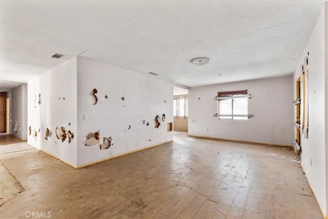 20575 Lupine Street, Apple Valley, CA 92308