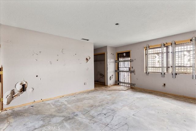 20575 Lupine Street, Apple Valley, CA 92308